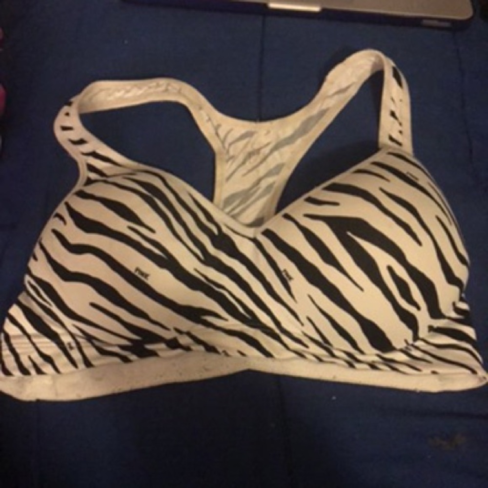 Sports bra